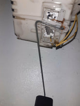 Load image into Gallery viewer, Ford Transit Connect 1.8 TDCi 2004 Fuel Sender Unit Twist In Style