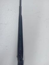 Load image into Gallery viewer, Nissan Juke 1.6 Petrol Dig-t MK1 2010-2014 Pair Of Windscreen Wiper Arms