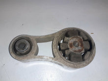 Load image into Gallery viewer, Vauxhall Vivaro Renualt Trafic 1.9 F9Q Gearbox Mount Roll Resistor