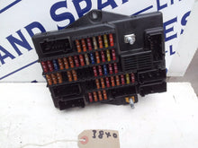 Load image into Gallery viewer, JAGUAR XJ6 X350 FUSE BOX