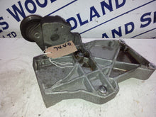 Load image into Gallery viewer, AUDI A4 B5 1.8 PETROL 1996 Air Con Pump Bracket