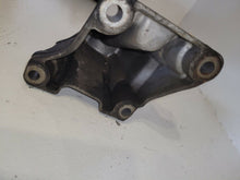 Load image into Gallery viewer, Ford Transit MK7 Euro 5 2.2 RWD 2011 - 2015 Passenger Left Side Engine Mount