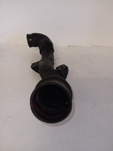 Load image into Gallery viewer, Ford Transit Connect 1.8 TDDI 2003 Drivers Right Side Intercooler Pipe