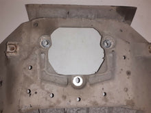 Load image into Gallery viewer, Audi A5 8T3 3.0 TDi Quattro Gearbox Mount Bracket