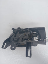 Load image into Gallery viewer, Nissan Juke 1.6 Petrol Dig-t MK1 2010-2014 Left Side Front Door Lock And Handle
