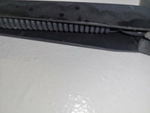Load image into Gallery viewer, Ford Transit MK7 Euro 5 2.2 RWD 2011 - 2015 Windscreen Wiper Arms Pair Of