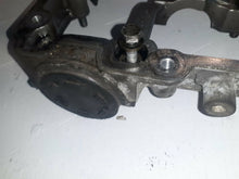 Load image into Gallery viewer, Audi Q7 3.0 TDi Quattro S line Drivers Right Side Camshaft Carrier