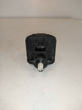 Load image into Gallery viewer, AUDI A4 B6 2001 PETROL 2.0.cc Passenger Side Headlight Adjuster