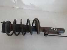 Load image into Gallery viewer, Ford Transit Connect 1.8 TDDI 2006 Drivers Right Side Shock And Spring Strut Leg