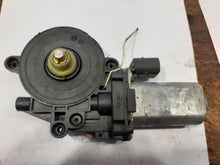 Load image into Gallery viewer, PEUGEOT 306 ELECTRIC WINDOW MOTOR FRONT LEFT SIDE GLX 1.9 DT