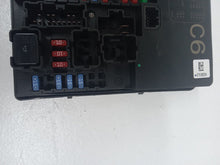 Load image into Gallery viewer, Nissan Juke 1.6 Petrol Dig-t MK1 2010-2014 Fuse Box