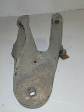 Load image into Gallery viewer, Ford Transit MK7 Euro 4 2.4 RWD 2007 - 2011 Drivers Right Side Engine Mount