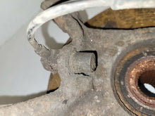 Load image into Gallery viewer, Ford Transit 2.0 TDDi FWD MK6 2001 - 2006 Drivers Right Side Knuckle And Bearing