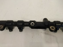Load image into Gallery viewer, FORD MONDEO 2.0 TDCI 03 PLATE Fuel Rail And Sensor
