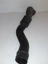 Load image into Gallery viewer, Vauxhall Vivaro Renualt Trafic 2.0 DCi 115 Intercooler Pipe