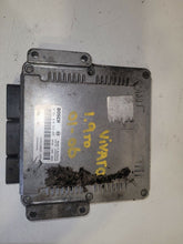 Load image into Gallery viewer, Vauxhall Vivaro Renualt Trafic 1.9 DCi 100 Engine ECU