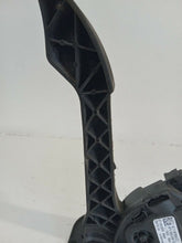 Load image into Gallery viewer, Ford Transit MK7 Euro 4 2.2 FWD 2007 - 2013 Accelerator Pedal