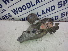 Load image into Gallery viewer, AUDI A4 B5 1.8 PETROL 1996 Drivers Side Engine Mount Bracket