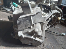 Load image into Gallery viewer, Nissan Juke 1.6 Petrol Dig-t MK1 2010-2014 Gearbox