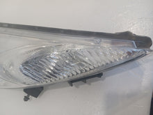 Load image into Gallery viewer, Nissan Juke 1.6 Petrol Dig-t MK1 2010-2014 Drivers Right Side Indicator