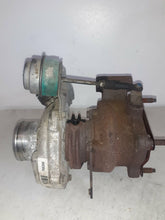 Load image into Gallery viewer, Vauxhall Vivaro Renualt Trafic 2.0 M9R Turbo Charger