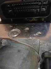 Load image into Gallery viewer, Audi A4 B7 SE 2.0 TDI ABS Modulator