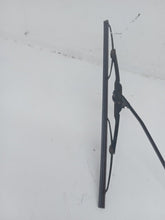 Load image into Gallery viewer, Nissan Juke 1.6 Petrol Dig-t MK1 2010-2014 Pair Of Windscreen Wiper Arms