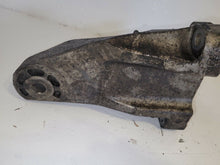 Load image into Gallery viewer, Ford Transit MK7 Euro 5 2.2 RWD 2011 - 2015 Passenger Left Side Engine Mount