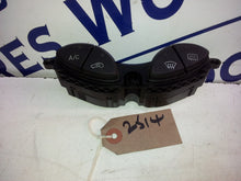 Load image into Gallery viewer, FORD FOCUS AIR CON - SCREEN SWITCHES 1.8 TDCI 2004