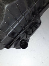 Load image into Gallery viewer, Vauxhall Vivaro Renualt Trafic 2.0 DCi 115 Air Filter Housing