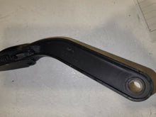 Load image into Gallery viewer, BMW 120D M Sport E87 Front Wiper Arms