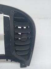 Load image into Gallery viewer, Nissan Juke 1.6 Petrol Dig-t MK1 2010-2014 Heater Vents