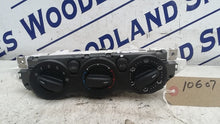 Load image into Gallery viewer, Ford Focus 2004 - 2008 1.6L Zetec-S PFI Heater Switches