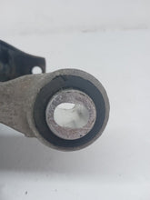 Load image into Gallery viewer, Nissan Juke 1.6 Petrol Dig-t MK1 2010-2014 Drivers Right Side Engine Mount