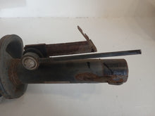 Load image into Gallery viewer, Ford Transit Connect 1.8 TDDI 2006 Drivers Right Side Shock And Spring Strut Leg