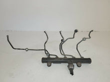 Load image into Gallery viewer, Volvo V50 S D 2.0 (E4) 2004 - 2010 Fuel Rail And Pipes