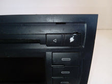 Load image into Gallery viewer, Audi A4 B7 SE 2.0 TDI CD Player Head Unit