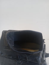 Load image into Gallery viewer, Nissan Juke 1.6 Petrol Dig-t MK1 2010-2014 Air Filter Box With MAF
