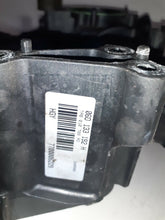 Load image into Gallery viewer, Audi A4 2.0 S-Line T FSI 2005 Inlet Manifold