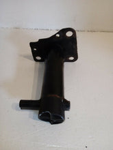 Load image into Gallery viewer, Audi A4 B7 SE 2.0 TDI Passenger Left Side Bumper Support Bar