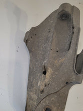 Load image into Gallery viewer, Ford Transit MK7 Euro 4 2.4 RWD 2007 - 2011 Drivers Right Side Engine Mount