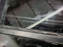 Load image into Gallery viewer, Ford Transit MK6 MK7 2000 - 2014 Minibus Glass Passenger Side Front Pane MWB
