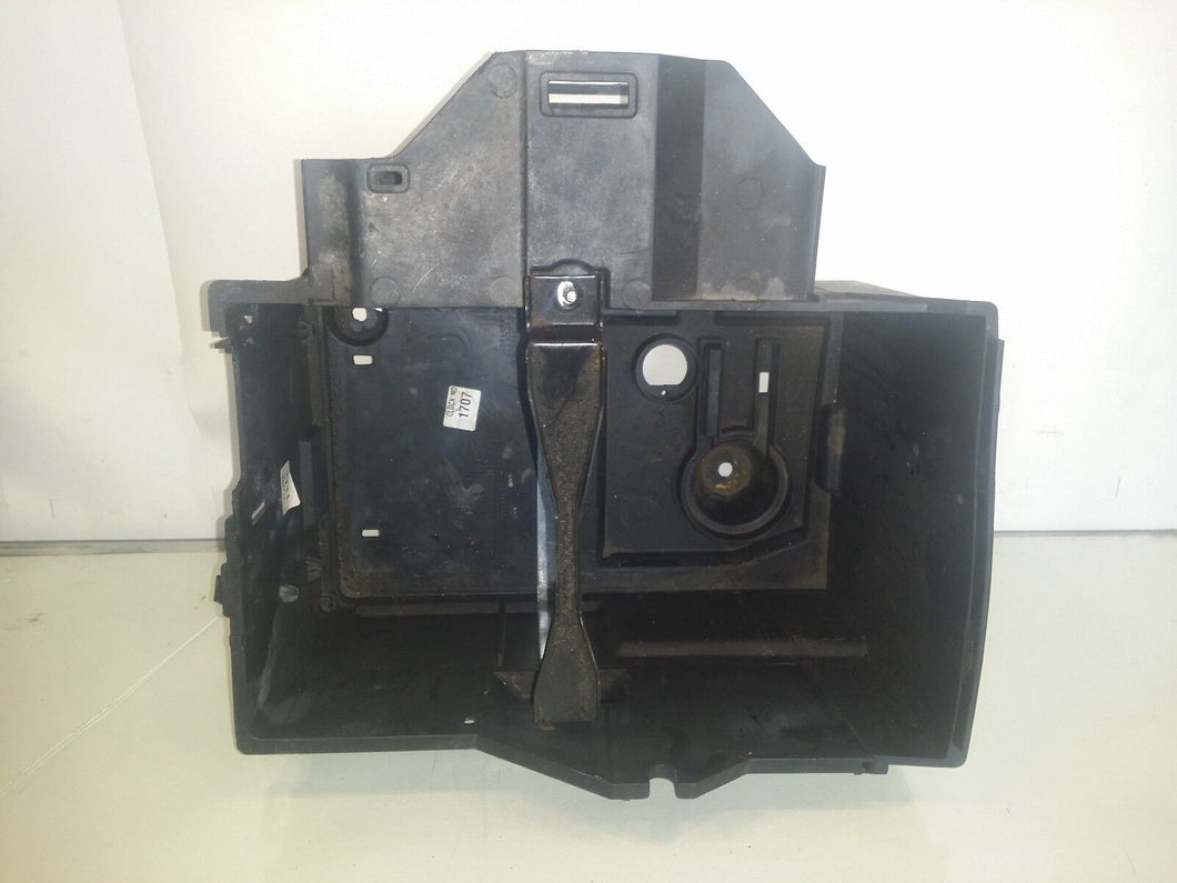 Ford Focus Zetec 1.6 Petrol 2010 MK3 Battery Box