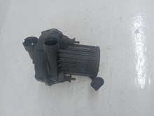 Load image into Gallery viewer, Audi A4 2.4 V6 Sport B6 Cabriolet Secondary Air Pump
