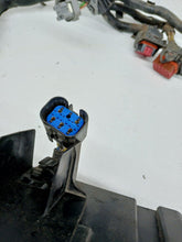 Load image into Gallery viewer, Ford Transit Custom 2.2 Euro 5 2015 - 2019 Under Bonnet Fuse Box Wiring Loom
