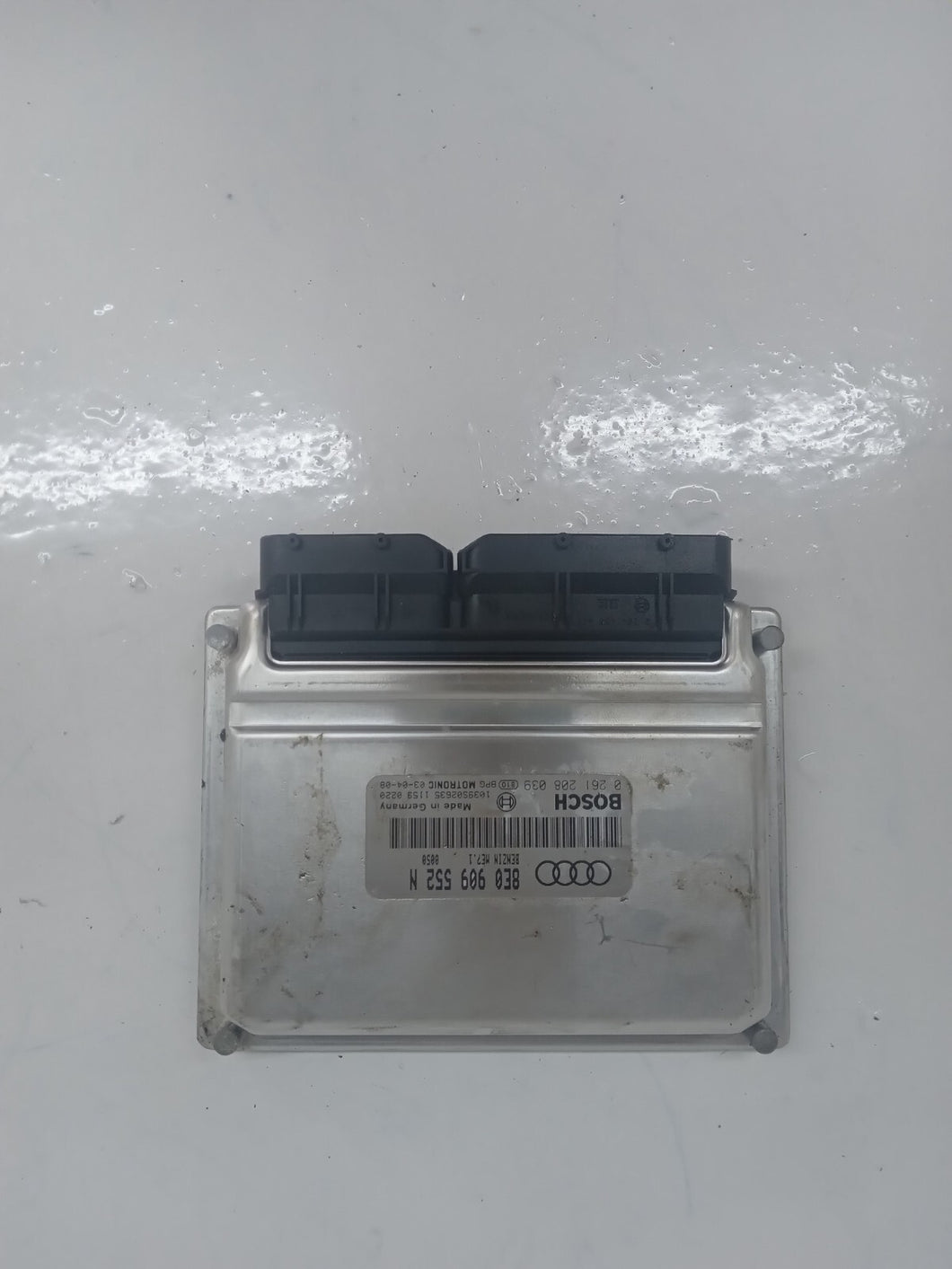 7944008