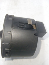 Load image into Gallery viewer, Audi A6 C6 TDi Quattro S Line Avant Headlight Switch
