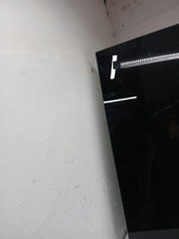 Load image into Gallery viewer, Ford Transit MK6 MK7 2000 - 2014 Minibus Glass Passenger Side Rear Pane MWB
