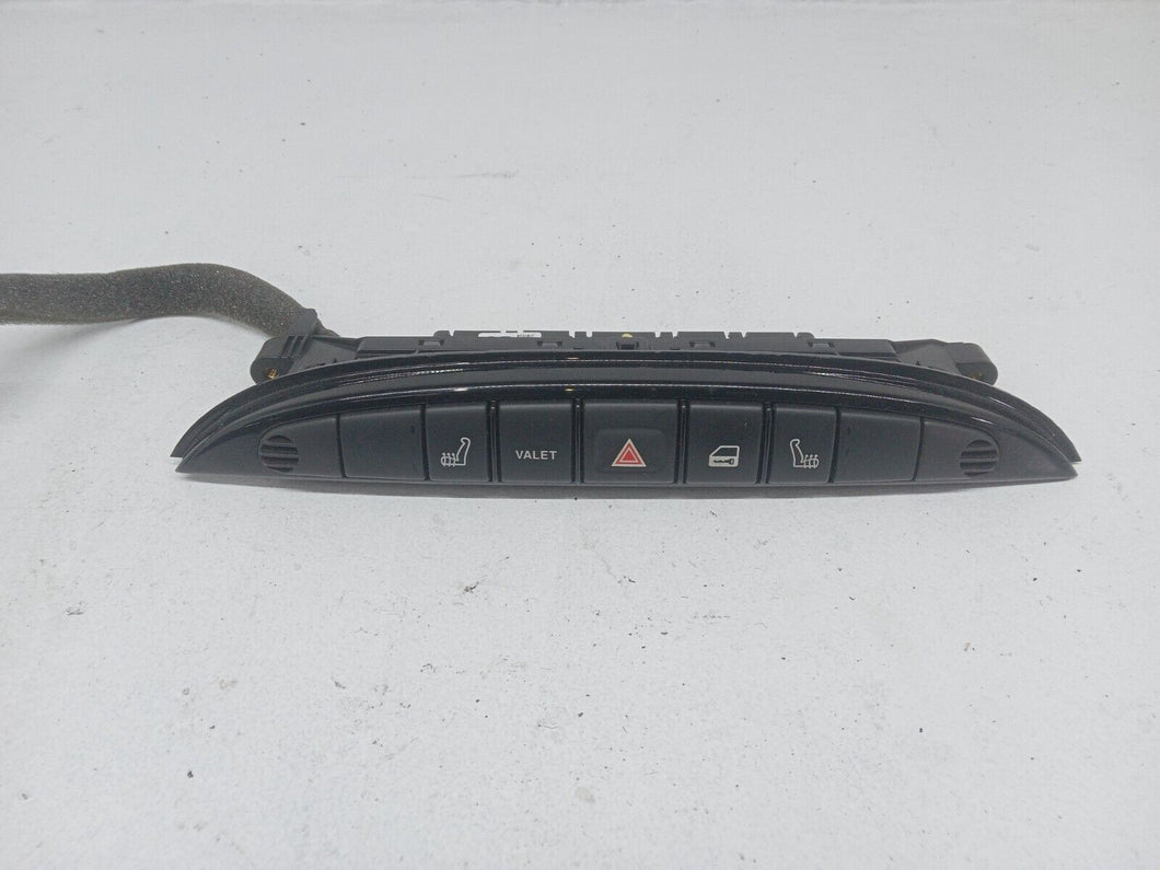 4756573