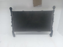 Load image into Gallery viewer, Ford Transit MK7 2.2 FWD 2006 - 2013 Radiator Pack
